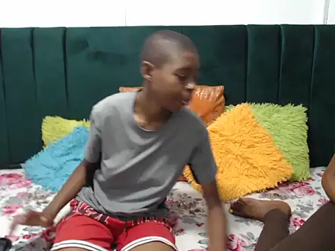 SweetSlenderChoc online show from 8, 2, 2026