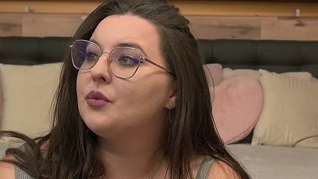 Mia Swano online show from 25, 7, 2026