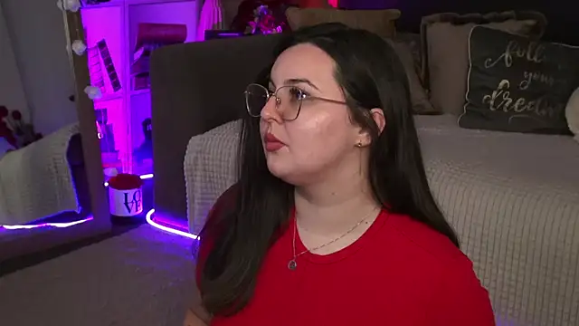 Mia Swano online show from 18, 4, 2026