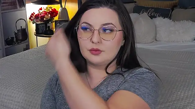 Snapshot of Mia_Swano chatting on 23, 11, 2025 Mia Swano online show from 23, 11, 2025