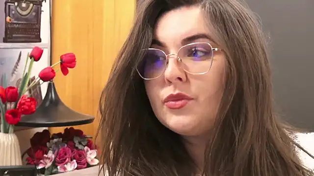 Mia Swano online show from 22, 4, 2026