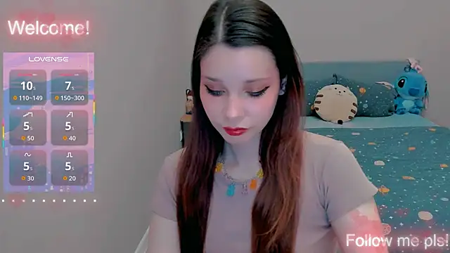 Kitten Alissa online show from 23, 4, 2026