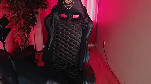 Jolie Orchid online show from 19, 10, 2025