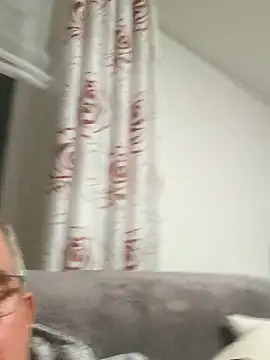 Oldmenhot66 online show from 30, 10, 2025