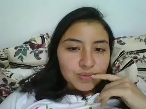 Snapshot of _Romilly_ chatting on 12, 10, 2025 Romilly online show from 12, 10, 2025