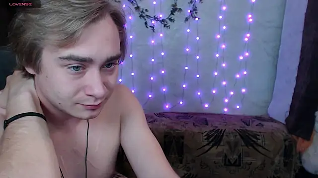 Snapshot of Lust4Money chatting on 28, 10, 2025 Lust4Money online show from 28, 10, 2025