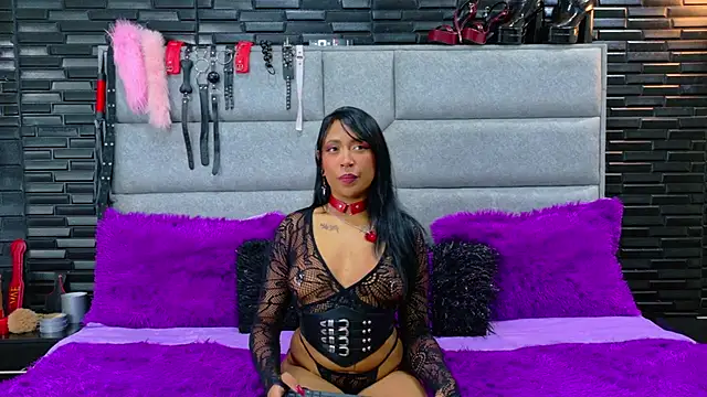 DaiaRousi online show from 4, 11, 2025