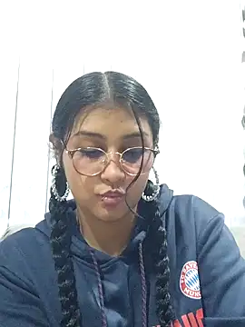 Emiily Johamson online show from 22, 9, 2025