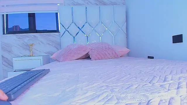 collet 1 online show from 31, 10, 2025