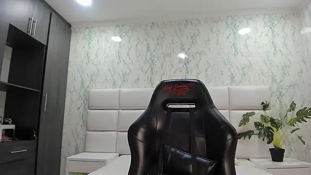 ValerySkinnyy online show from 27, 10, 2025