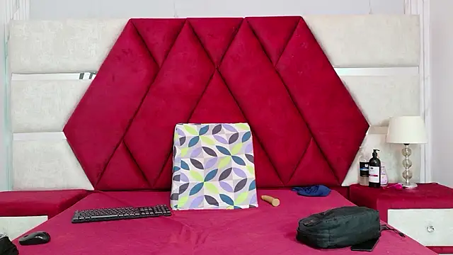 Kity spiderr online show from 25, 3, 2026