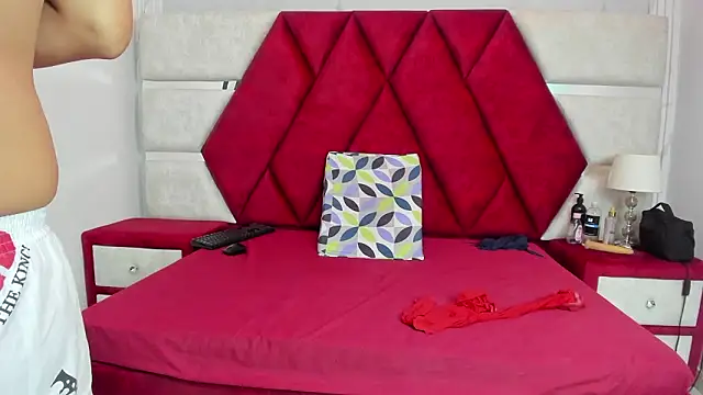 Kity spiderr online show from 11, 3, 2026