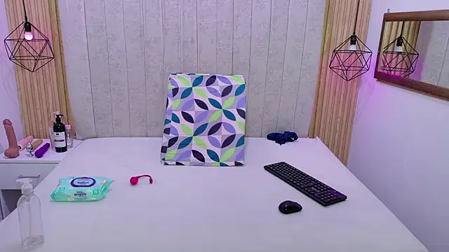 Kity spiderr online show from 6, 11, 2025