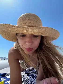 Snapshot of ItalianGirl chatting on 21, 6, 2026 ItalianGirl online show from 21, 6, 2026