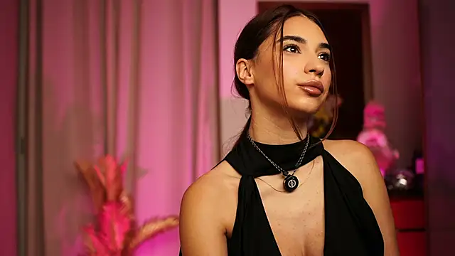 ItalianGirl online show from 11, 1, 2026