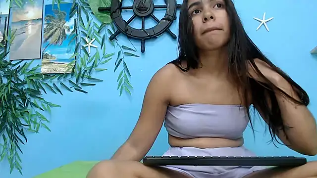 skinnysofia18 online show from 23, 7, 2026