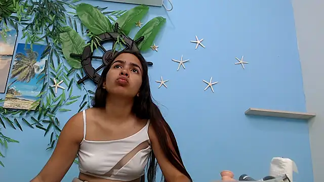 skinnysofia18 online show from 22, 7, 2026