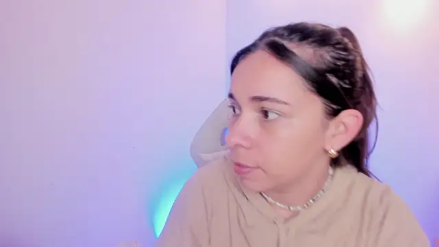 CataleyaAmaya online show from 25, 10, 2025