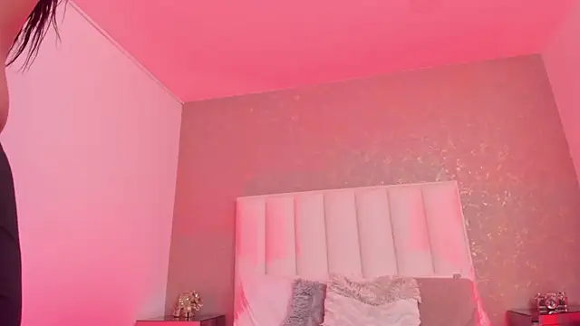 KaylieBrooks online show from 7, 1, 2026