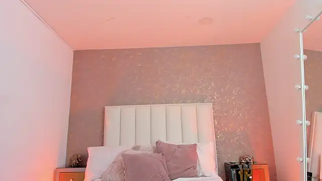 KaylieBrooks online show from 25, 2, 2026