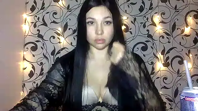 Ivelaa online show from 10, 11, 2025