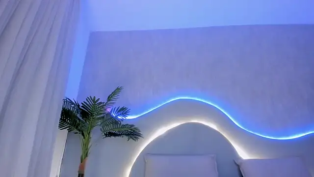 CannelaSmith online show from 15, 4, 2026