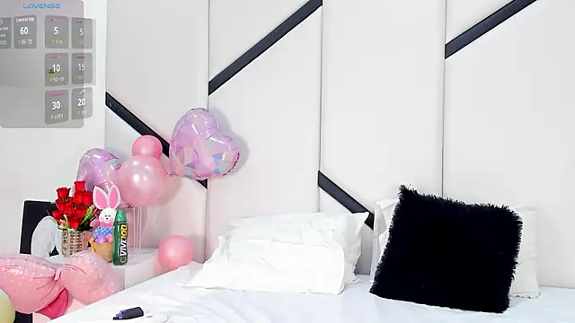 XimenaCosta online show from 9, 4, 2026