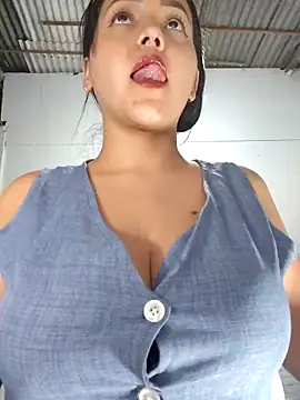 karly hot  online show from 17, 3, 2026