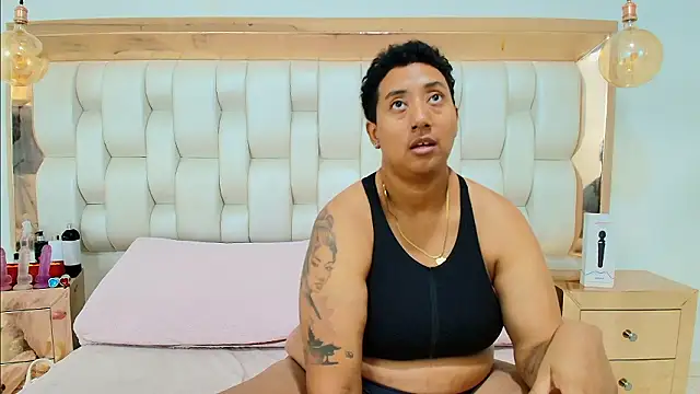 TiffantyAndStacy online show from 16, 2, 2026