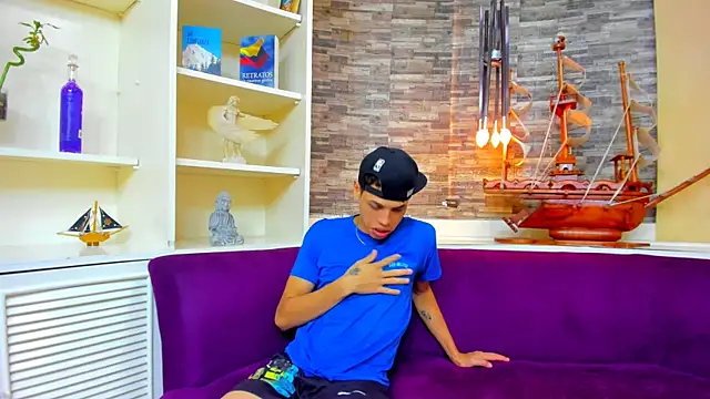 Mycandyfor You online show from 10, 9, 2025