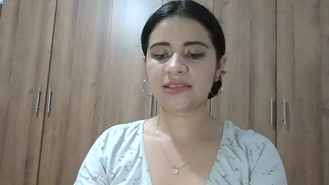 Snapshot of ValerieLove_ chatting on 12, 11, 2025 ValerieLove online show from 12, 11, 2025