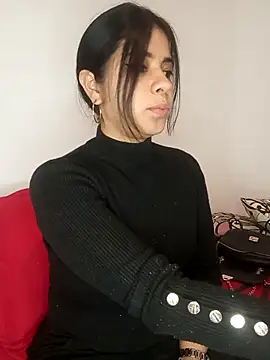 Snapshot of ValerieLove_ chatting on 27, 11, 2025 ValerieLove online show from 27, 11, 2025