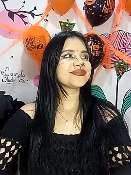 Snapshot of ValerieLove_ chatting on 28, 10, 2025 ValerieLove online show from 28, 10, 2025