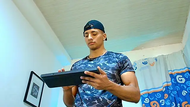 Snapshot of Smith_Fitness chatting on 11, 6, 2026 Smith Fitness online show from 11, 6, 2026