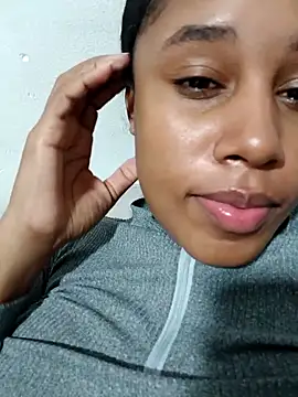 MoniqueMulberry online show from 7, 10, 2025