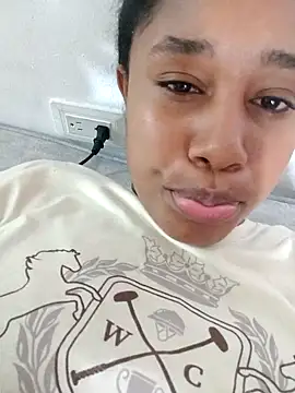 MoniqueMulberry online show from 5, 10, 2025