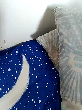 MoniqueMulberry online show from 4, 10, 2025