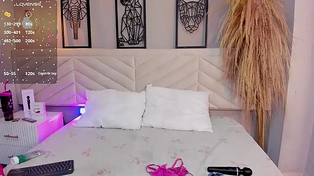 Adriana Lorens online show from 23, 9, 2025