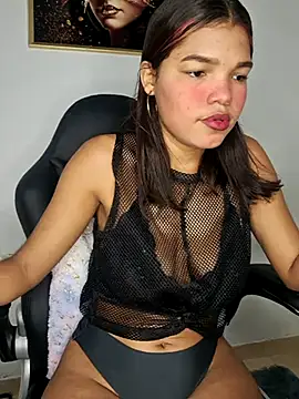 Lina em online show from 14, 9, 2025
