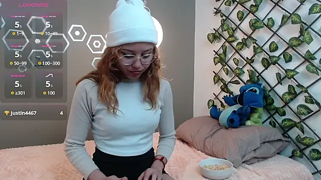 Snapshot of kassidy_red chatting on 22, 9, 2025 kassidy red online show from 22, 9, 2025