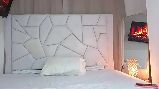 Paulaboterom online show from 16, 10, 2025