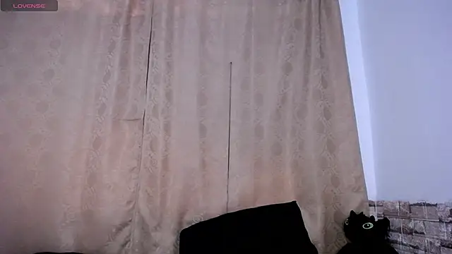 DaraKat18 online show from 22, 4, 2026
