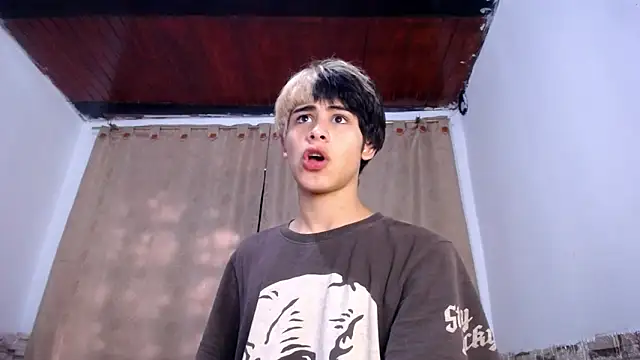 DaraKat18 online show from 9, 3, 2026