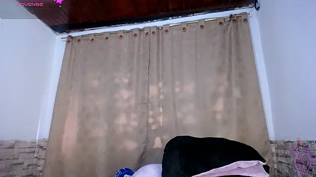 DaraKat18 online show from 19, 3, 2026