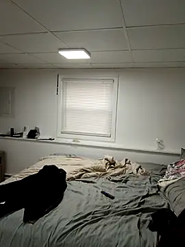 Snapshot of tripping385 chatting on 13, 10, 2025 tripping385 online show from 13, 10, 2025