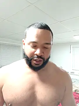 Snapshot of tripping385 chatting on 18, 10, 2025 tripping385 online show from 18, 10, 2025