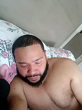 Snapshot of tripping385 chatting on 27, 11, 2025 tripping385 online show from 27, 11, 2025