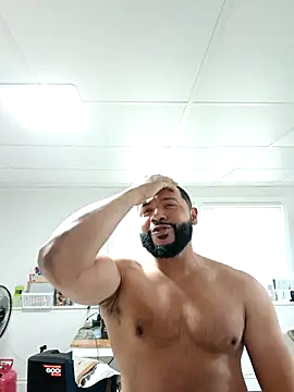 Snapshot of tripping385 chatting on 1, 11, 2025 tripping385 online show from 1, 11, 2025