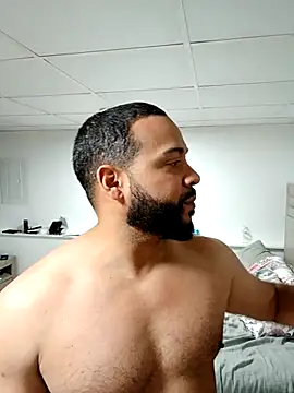 Snapshot of tripping385 chatting on 22, 10, 2025 tripping385 online show from 22, 10, 2025