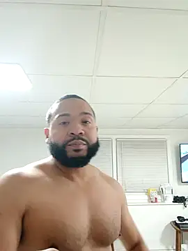 Snapshot of tripping385 chatting on 27, 11, 2025 tripping385 online show from 27, 11, 2025